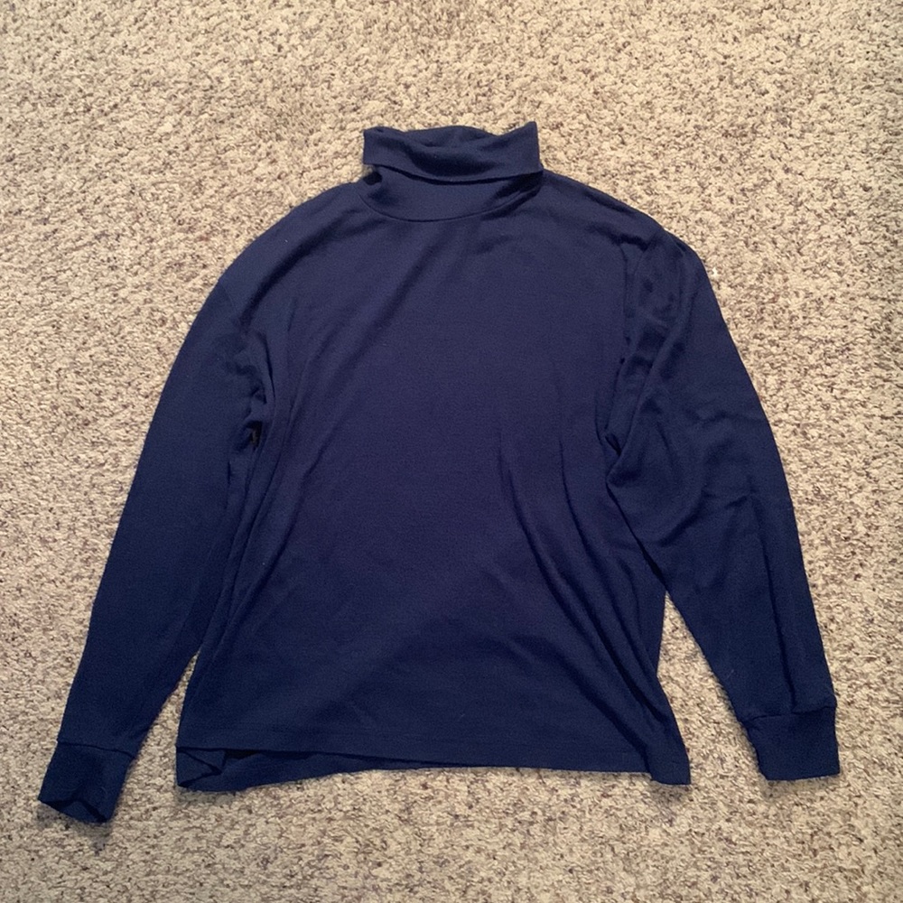 Classic FASHIONS Long Sleeve Navy Blue Shirt.